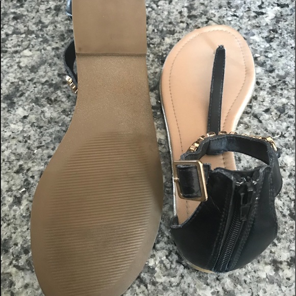 Black sandals - Picture 2 of 4